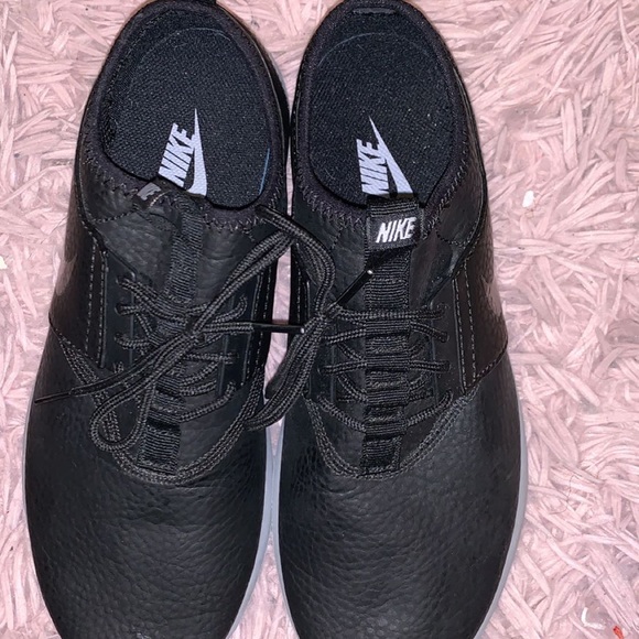 Nike Shoes - Nike Shoes